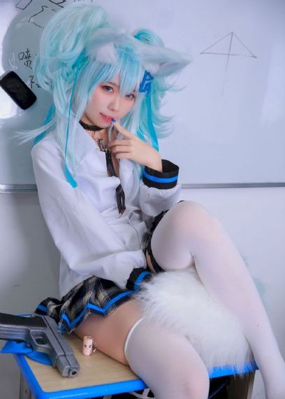 亚洲纯情制服丝袜旗袍美女激情诱惑_蓝光BD在线观看