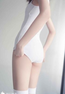娇妻在客厅被领导玩得呻吟视频_在线观看完整视频大全