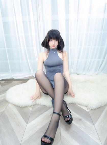 欧美精品久久久久久久多人混战_高清天堂在线